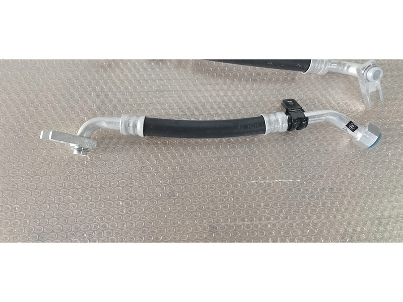 ͨv80ҷv80ԺܺõĻⲿײԱ֤߰ȫ